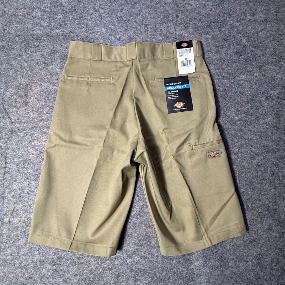 Dickies Relaxed Fit Men Work Shorts 34 Khaki 13 Inseam Stain Release NWT